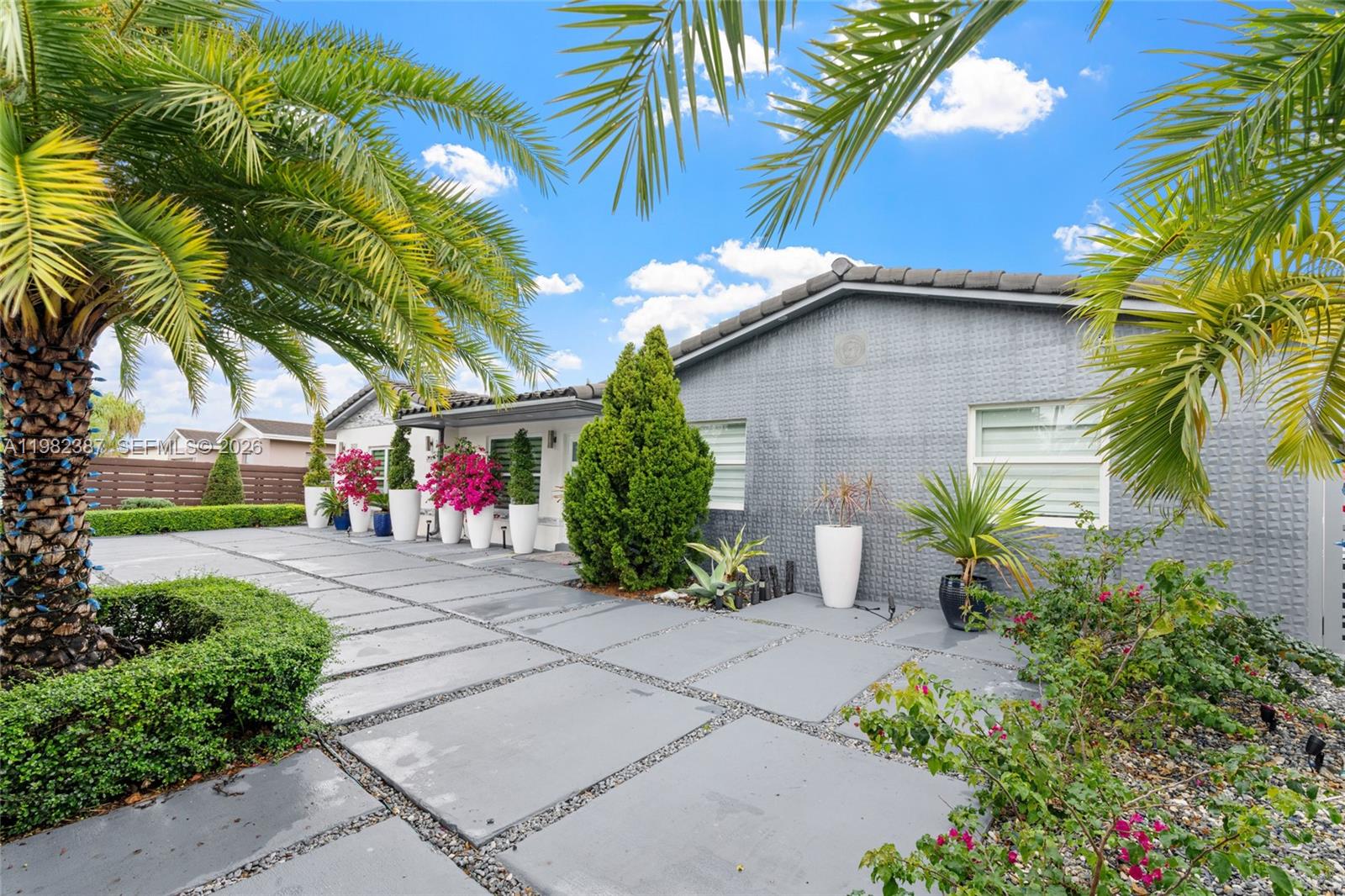 12721 SW 47th St Miami, FL 33175