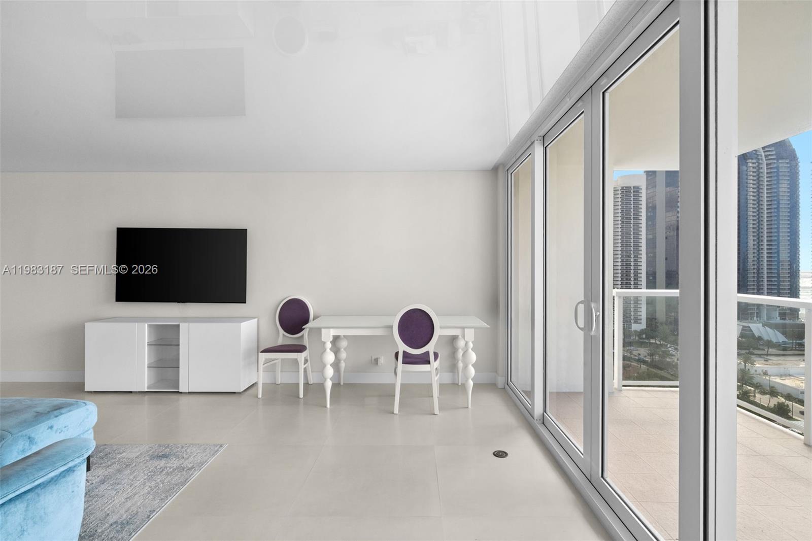 image Winston Towers 30010