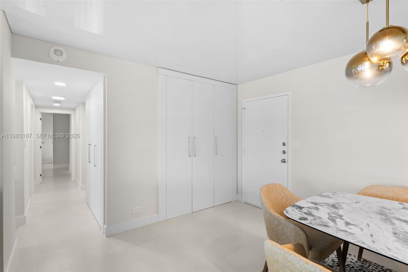 image Winston Towers 30013