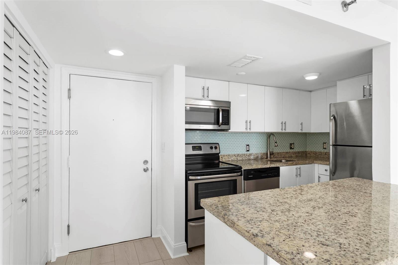 770 Claughton Is Dr #1508 Miami, FL 33131