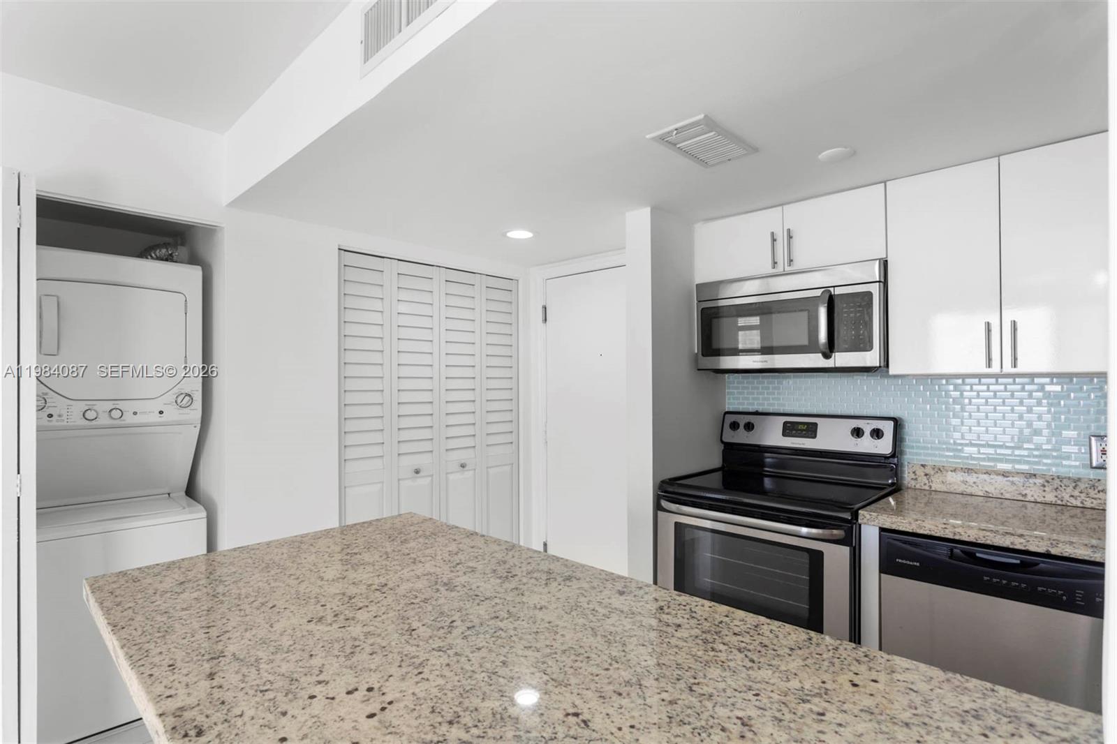 770 Claughton Is Dr #1508 Miami, FL 33131