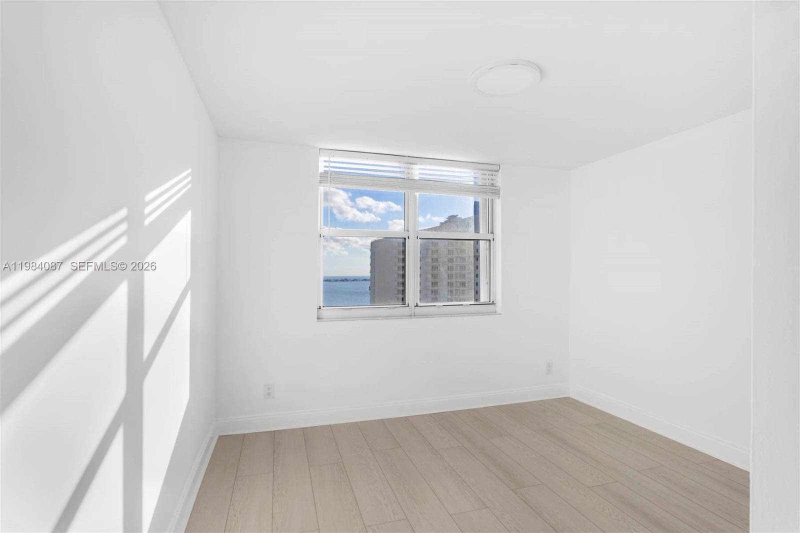 770 Claughton Is Dr #1508 Miami, FL 33131