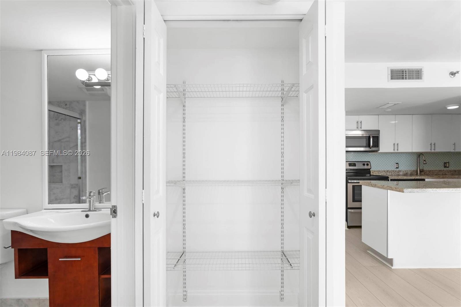 770 Claughton Is Dr #1508 Miami, FL 33131