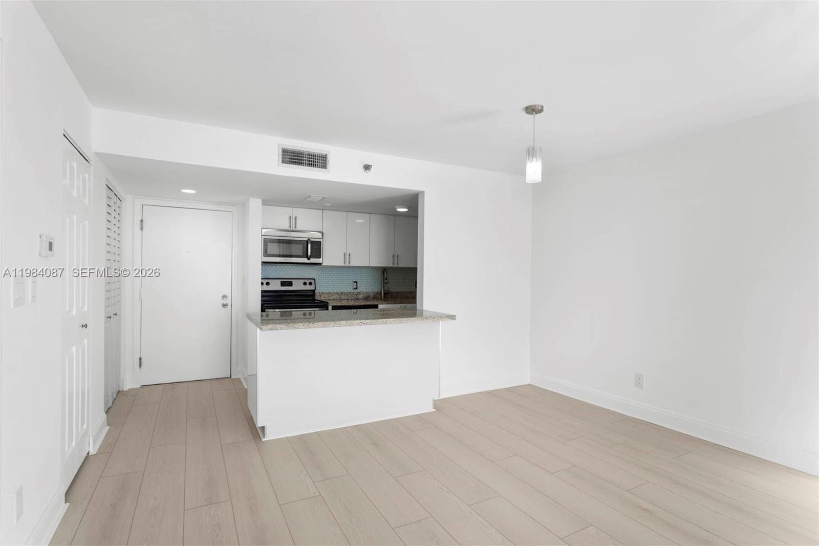 770 Claughton Is Dr #1508 Miami, FL 33131