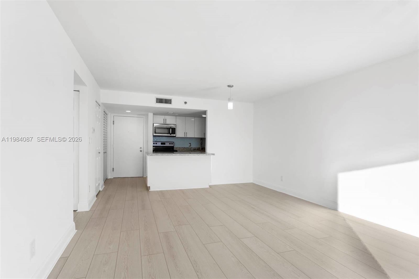 770 Claughton Is Dr #1508 Miami, FL 33131