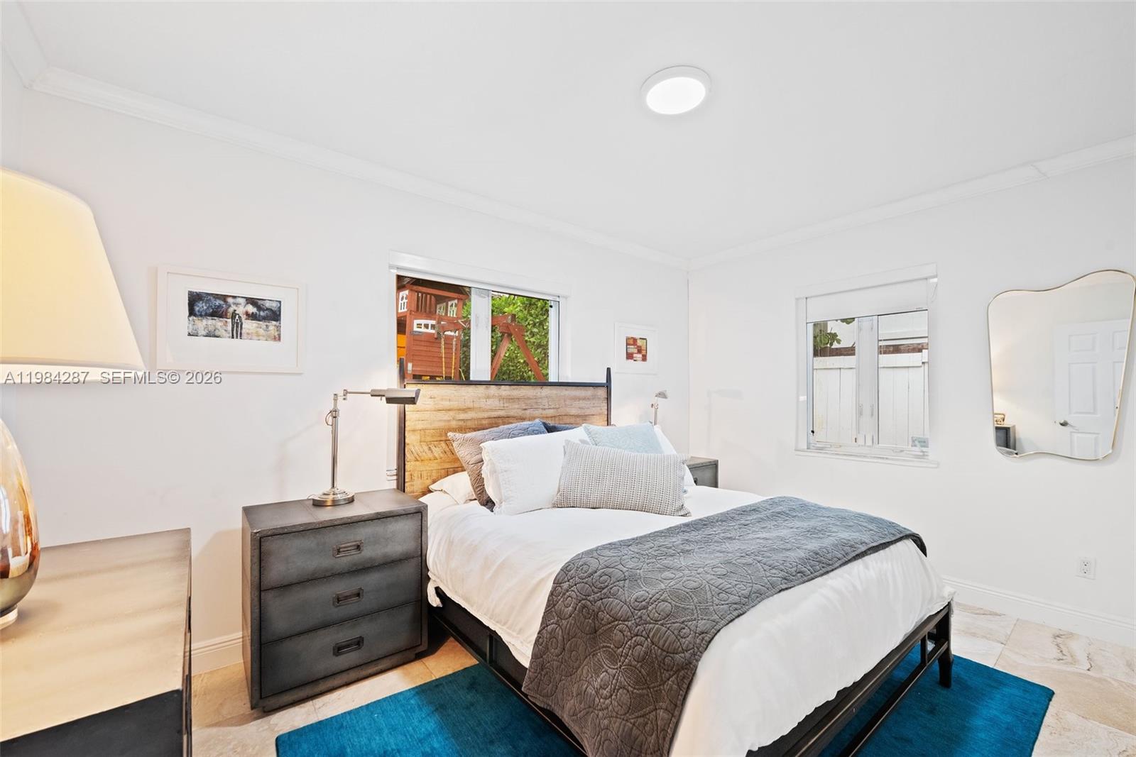 200 W Mashta Dr Key Biscayne, FL 33149