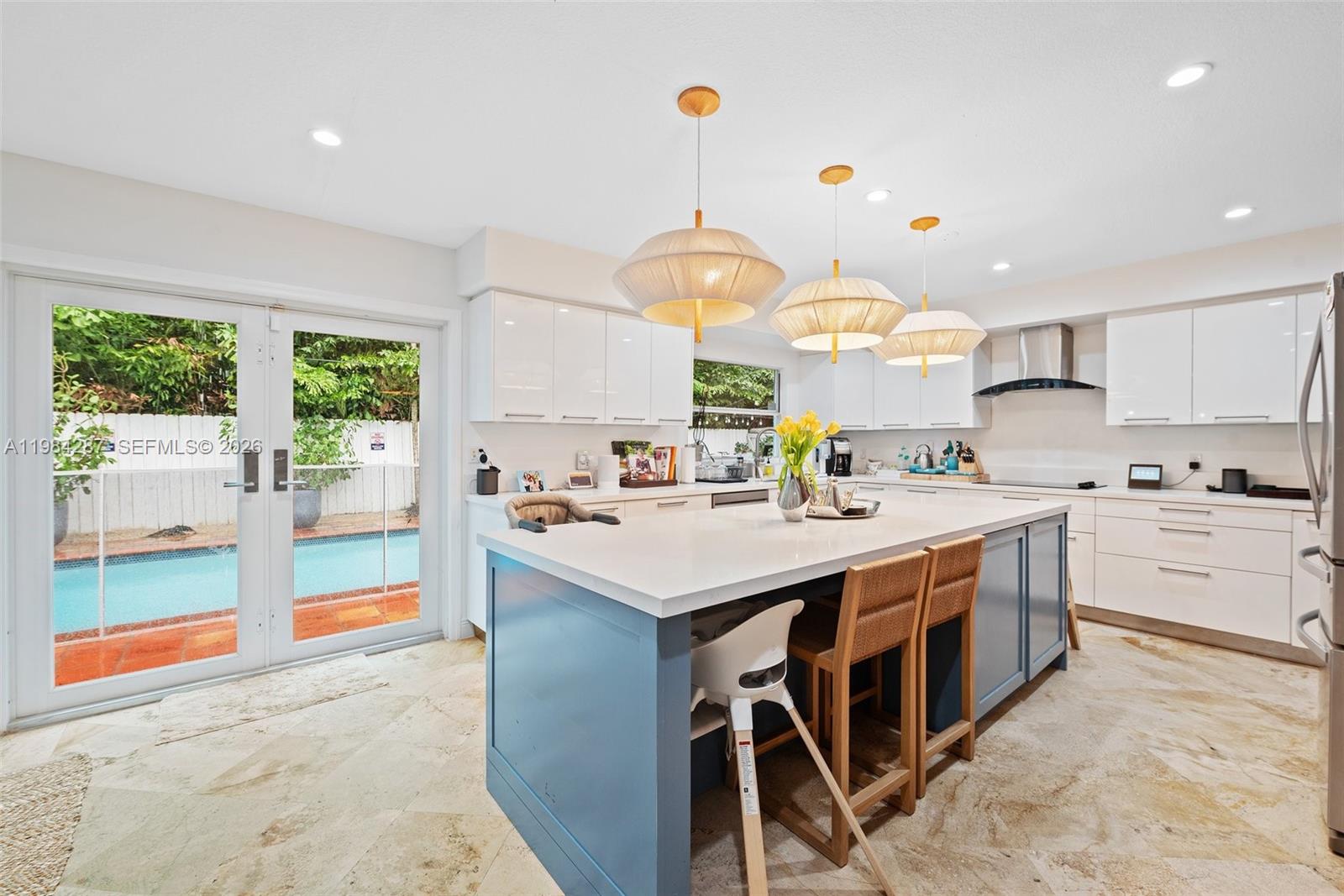 200 W Mashta Dr Key Biscayne, FL 33149