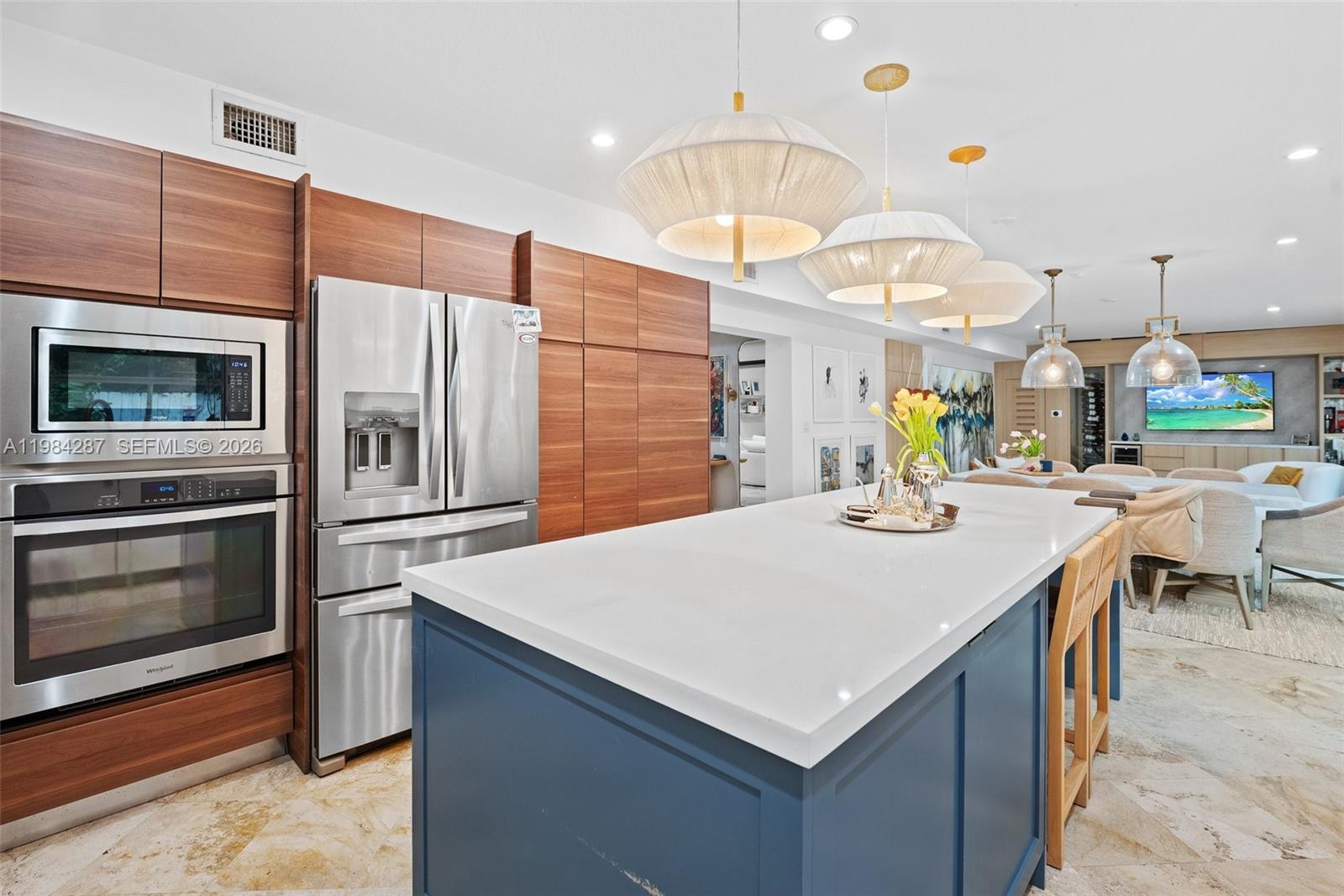 200 W Mashta Dr Key Biscayne, FL 33149