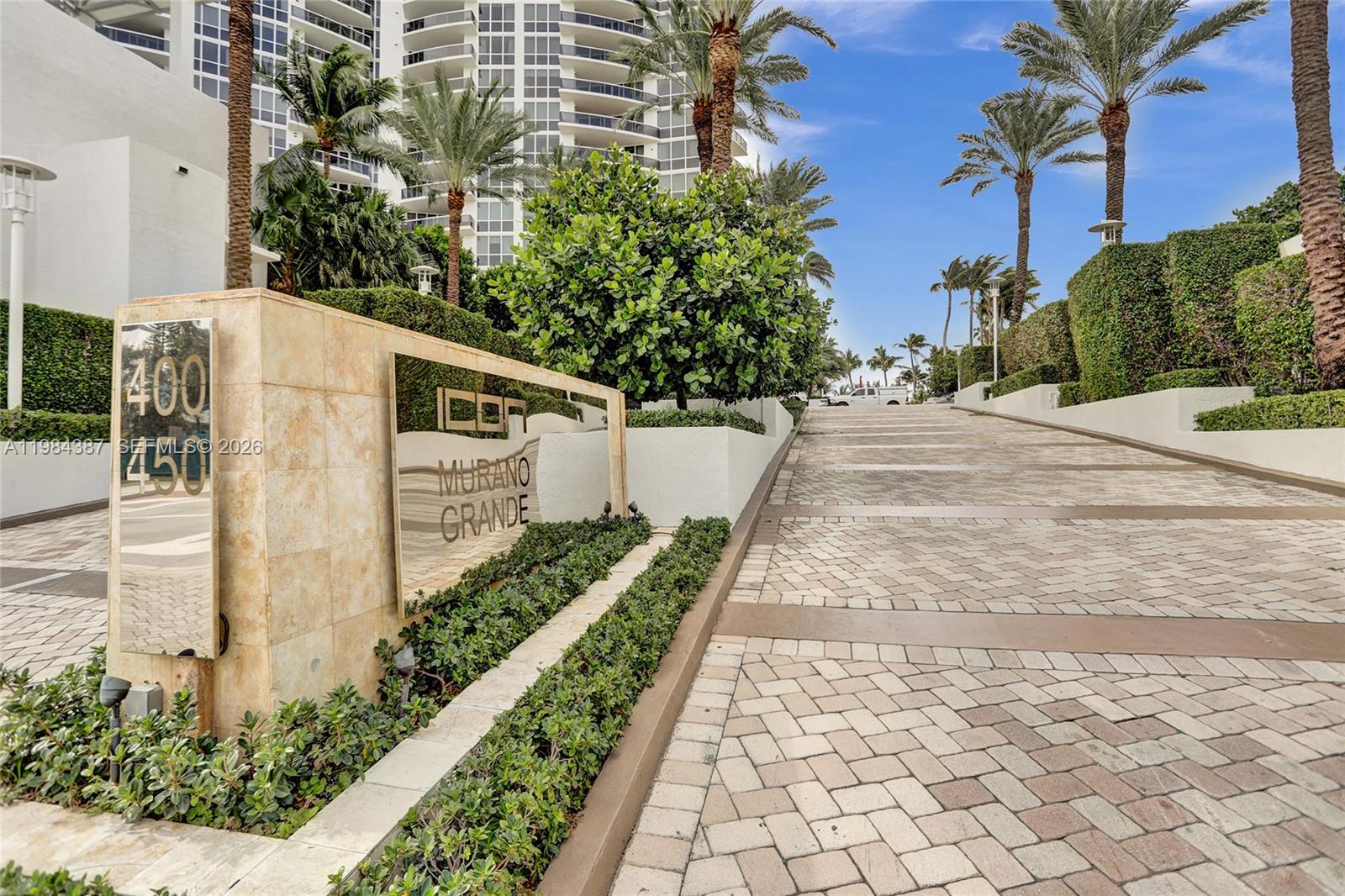 image Murano Grande45