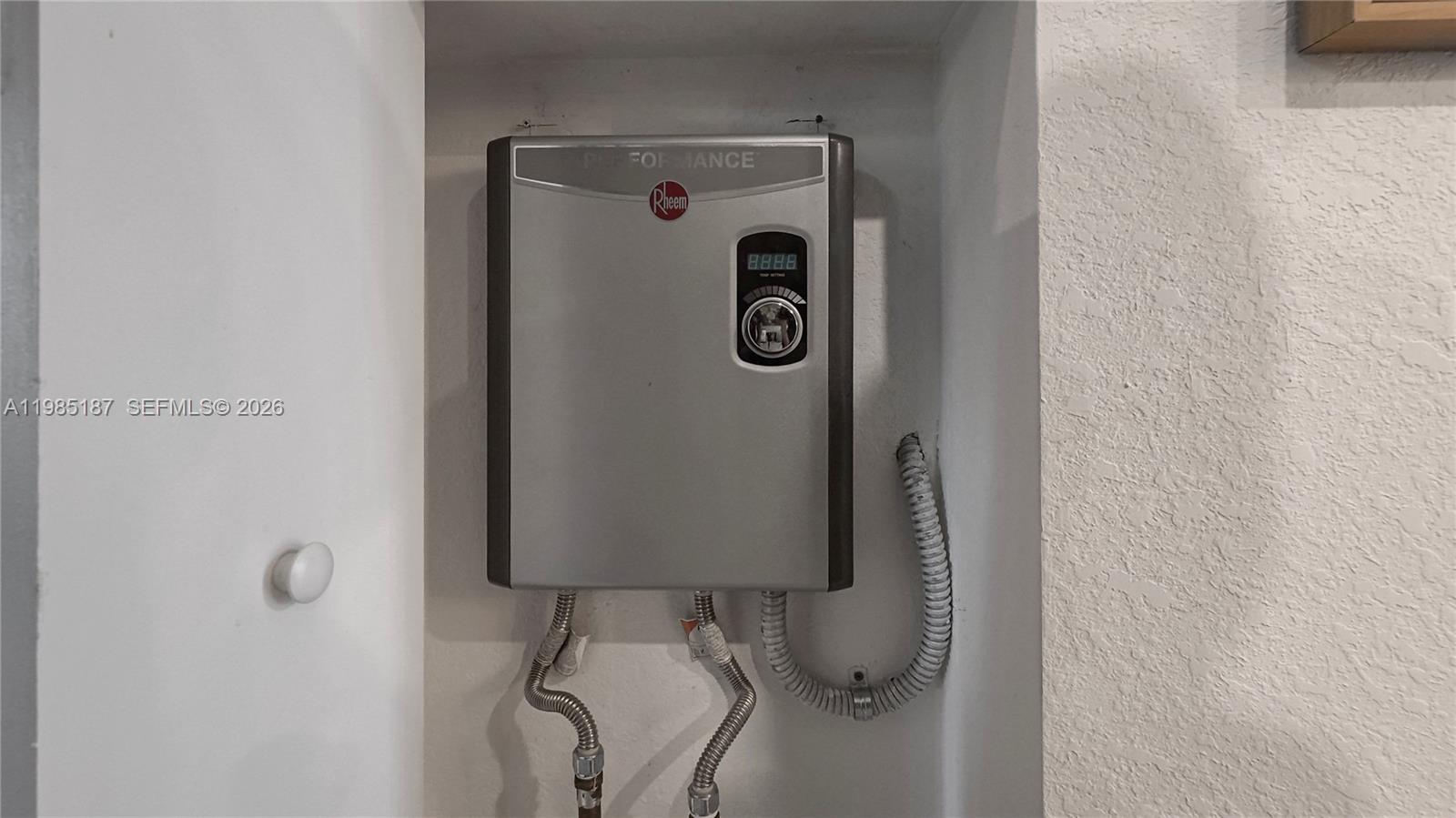 325 NE 208th Ter Miami, FL 33179