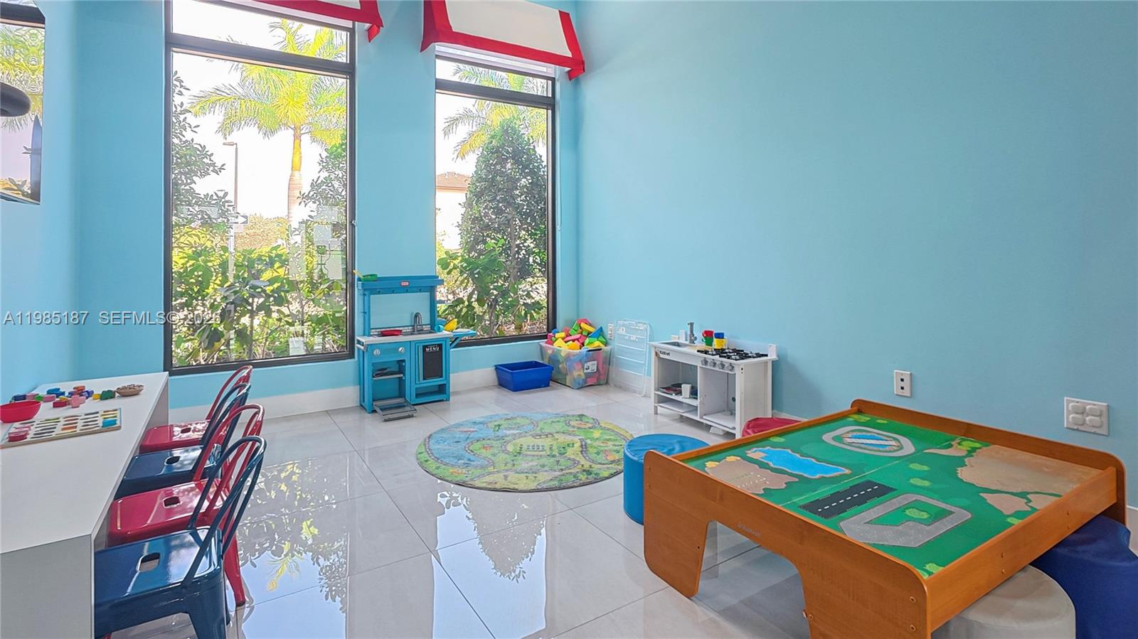 325 NE 208th Ter Miami, FL 33179