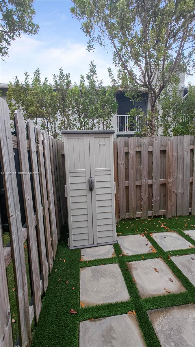 325 NE 208th Ter Miami, FL 33179