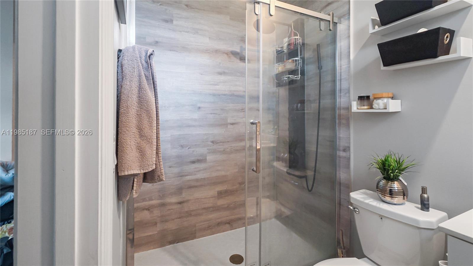 325 NE 208th Ter Miami, FL 33179