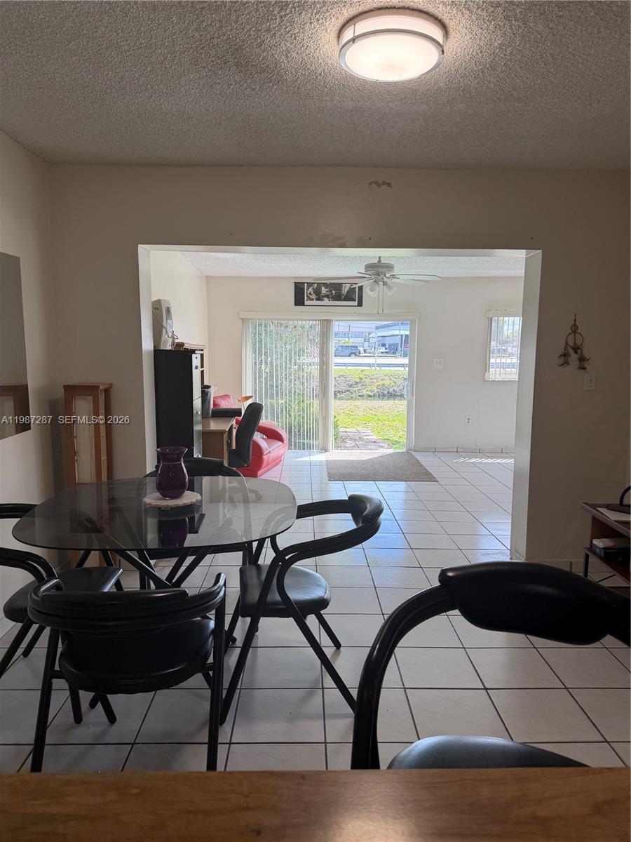 9612 Grand Canal Dr Miami, FL 33174