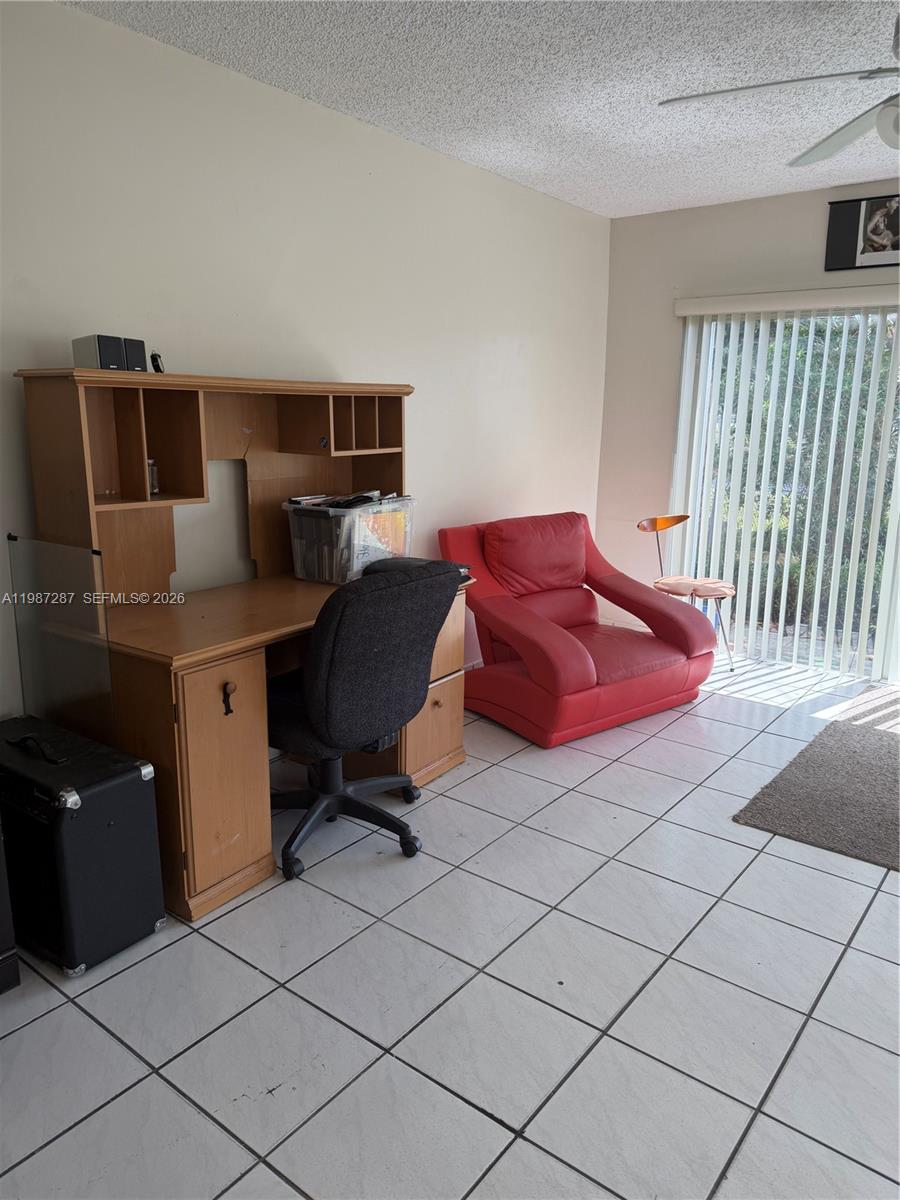 9612 Grand Canal Dr Miami, FL 33174