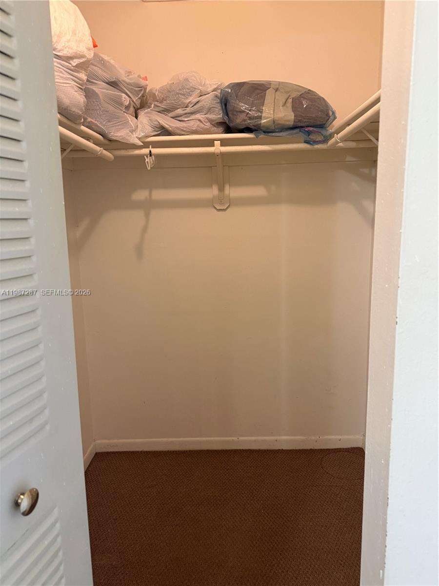 9612 Grand Canal Dr Miami, FL 33174