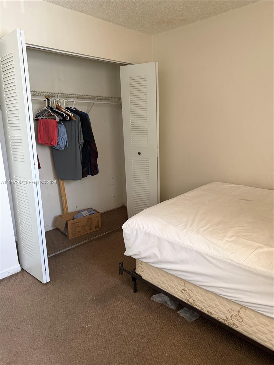 9612 Grand Canal Dr Miami, FL 33174