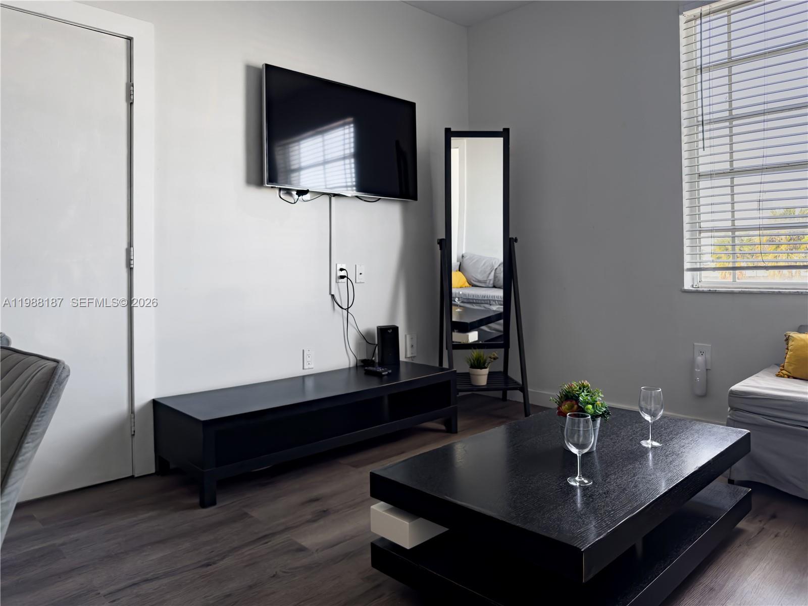 750 Collins Ave #302 Miami Beach, FL 33139