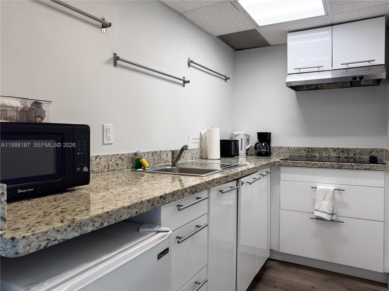 750 Collins Ave #302 Miami Beach, FL 33139