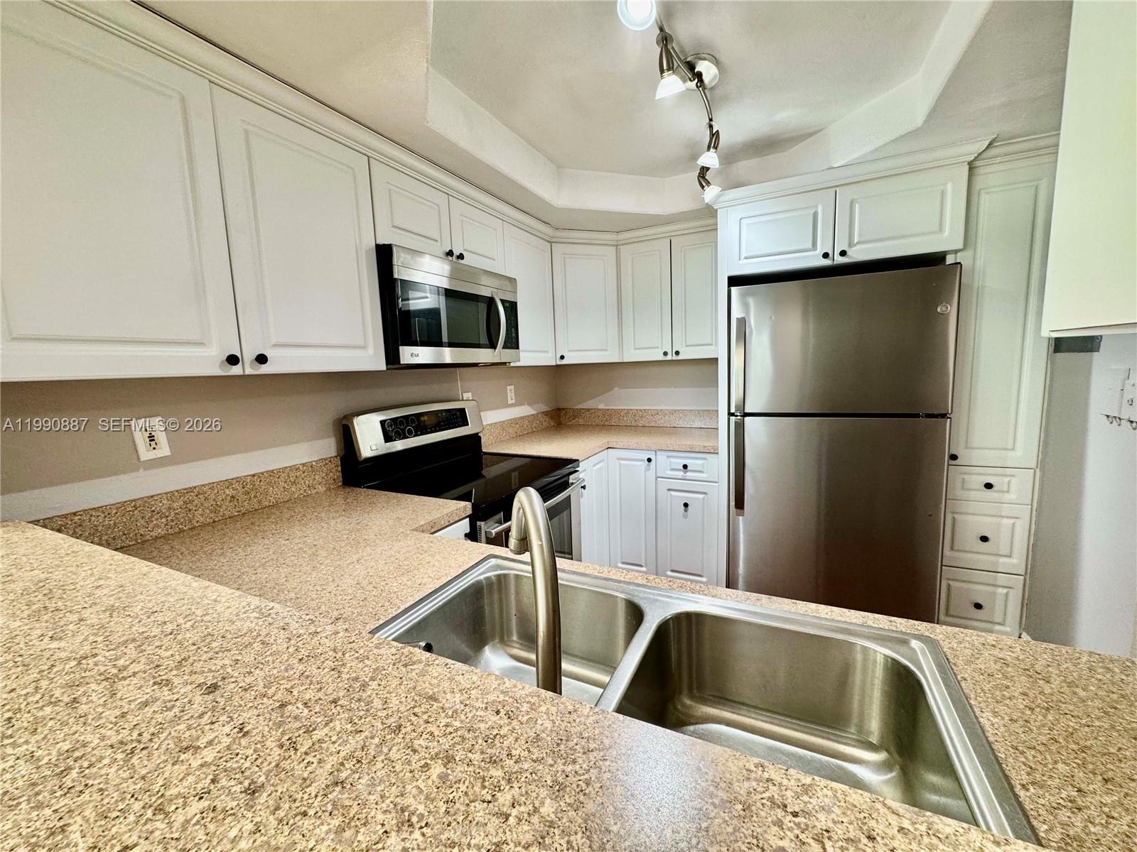 3610 SW 114th Ave #4-202 Miami, FL 33165