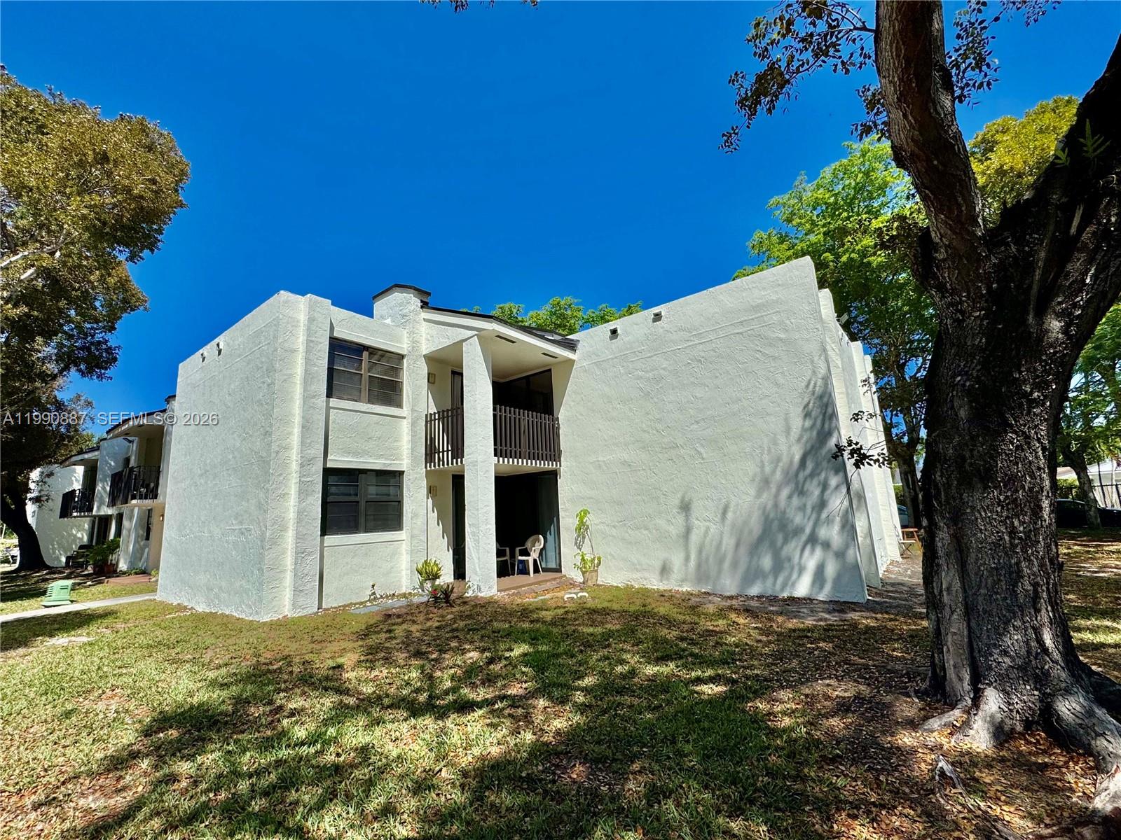 3610 SW 114th Ave #4-202 Miami, FL 33165