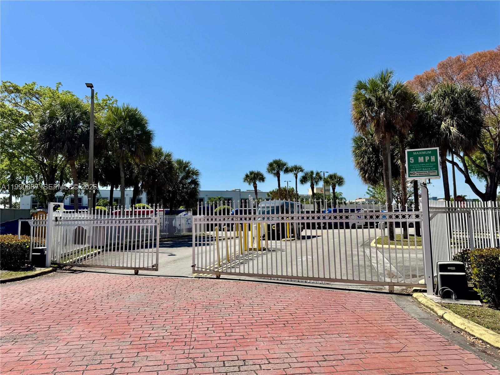 3610 SW 114th Ave #4-202 Miami, FL 33165