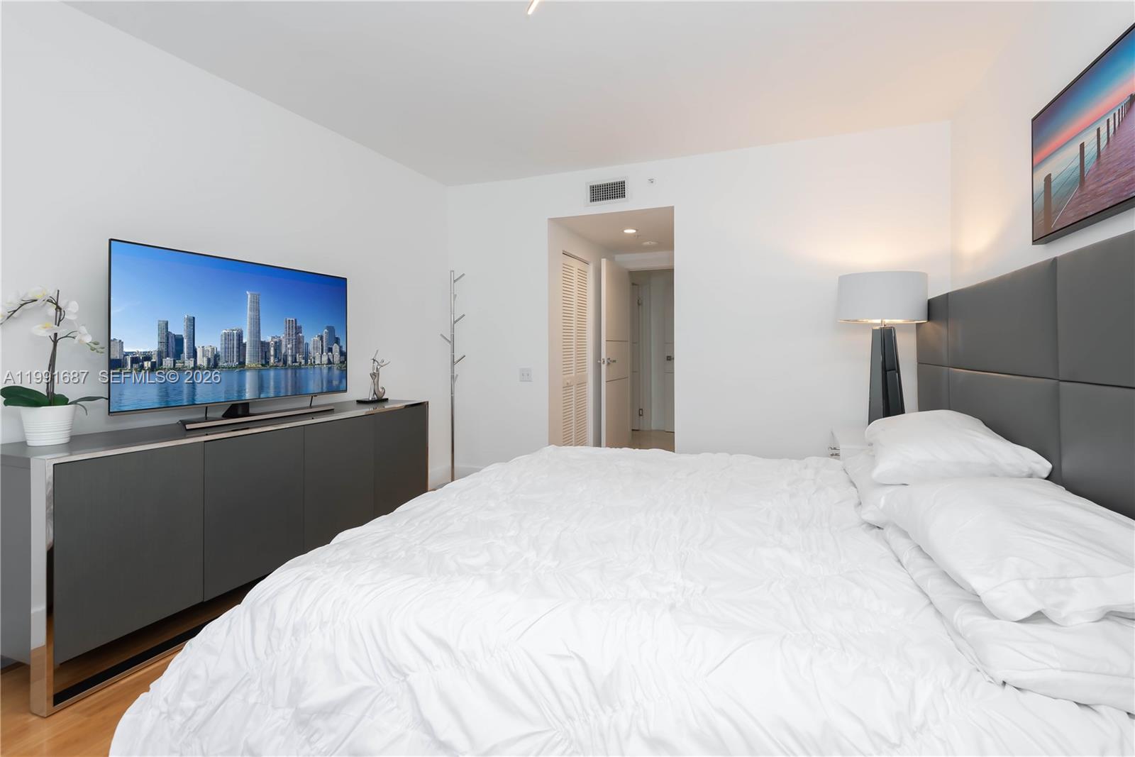 701 Brickell Key Blvd #1912 Miami, FL 33131