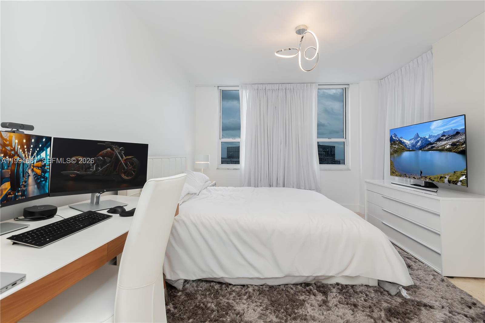 701 Brickell Key Blvd #1912 Miami, FL 33131