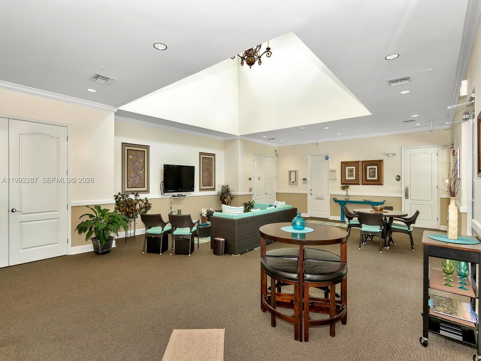 7542 SW 102nd St #209 Pinecrest, FL 33156
