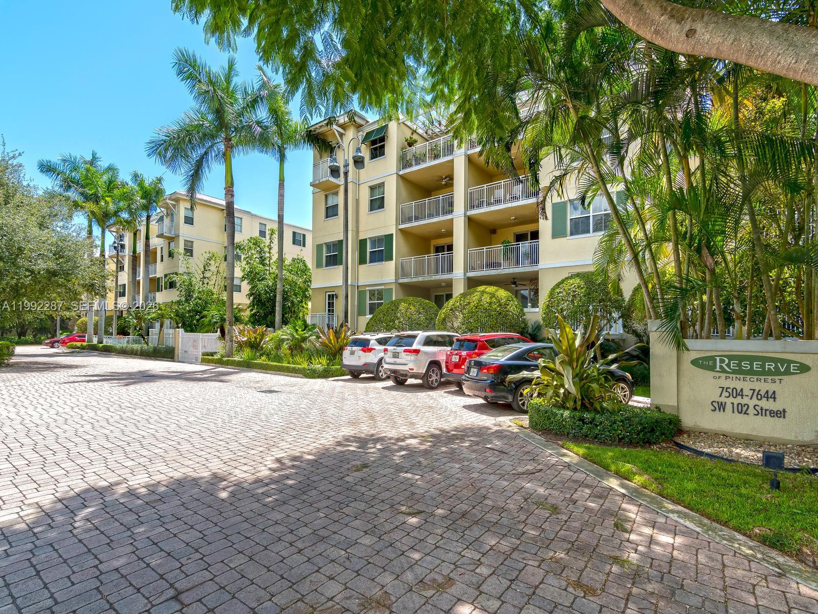 7542 SW 102nd St #209 Pinecrest, FL 33156