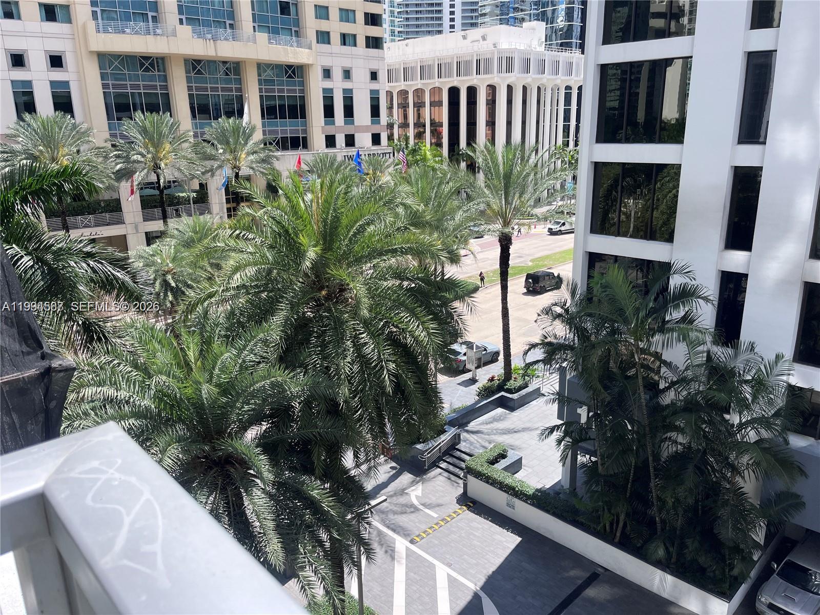 image 1060 Brickell - 10601