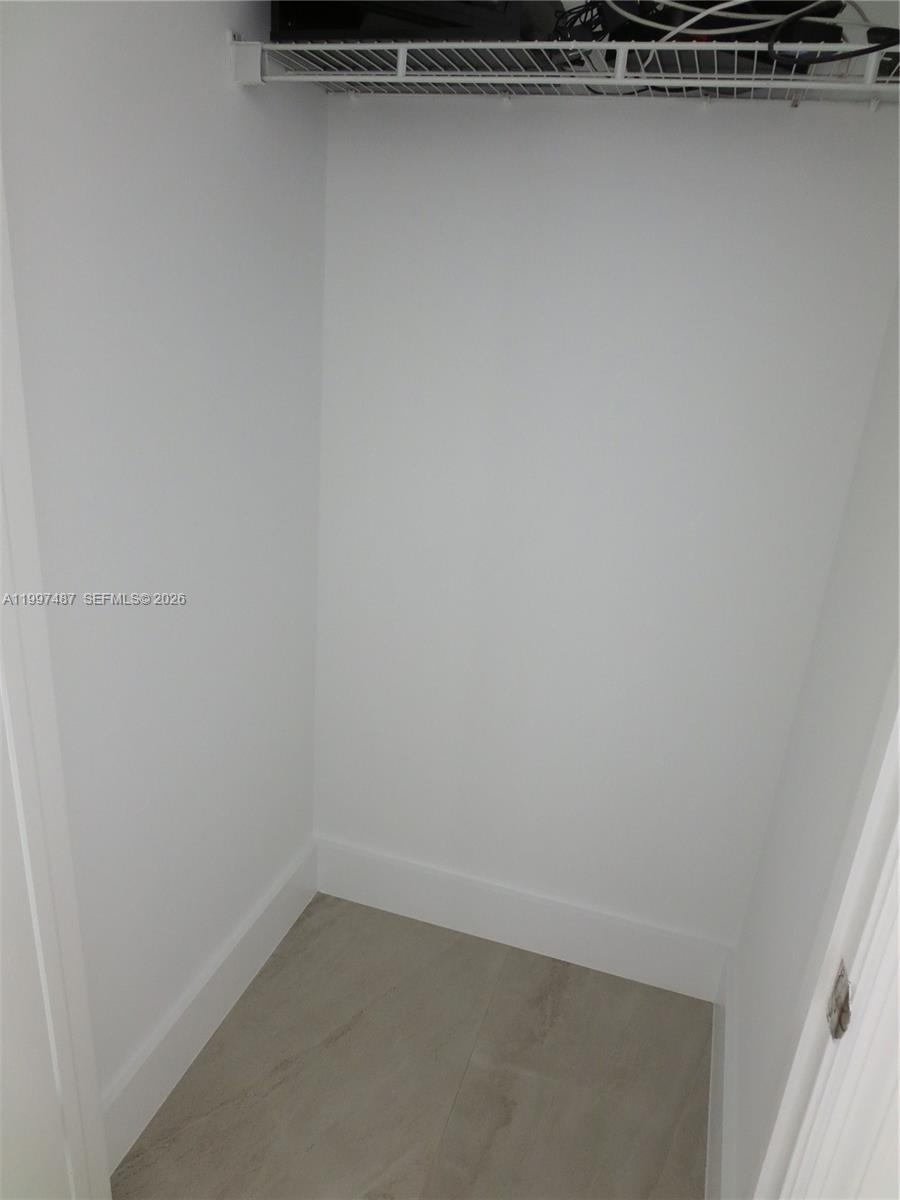 image 500 Brickell East10