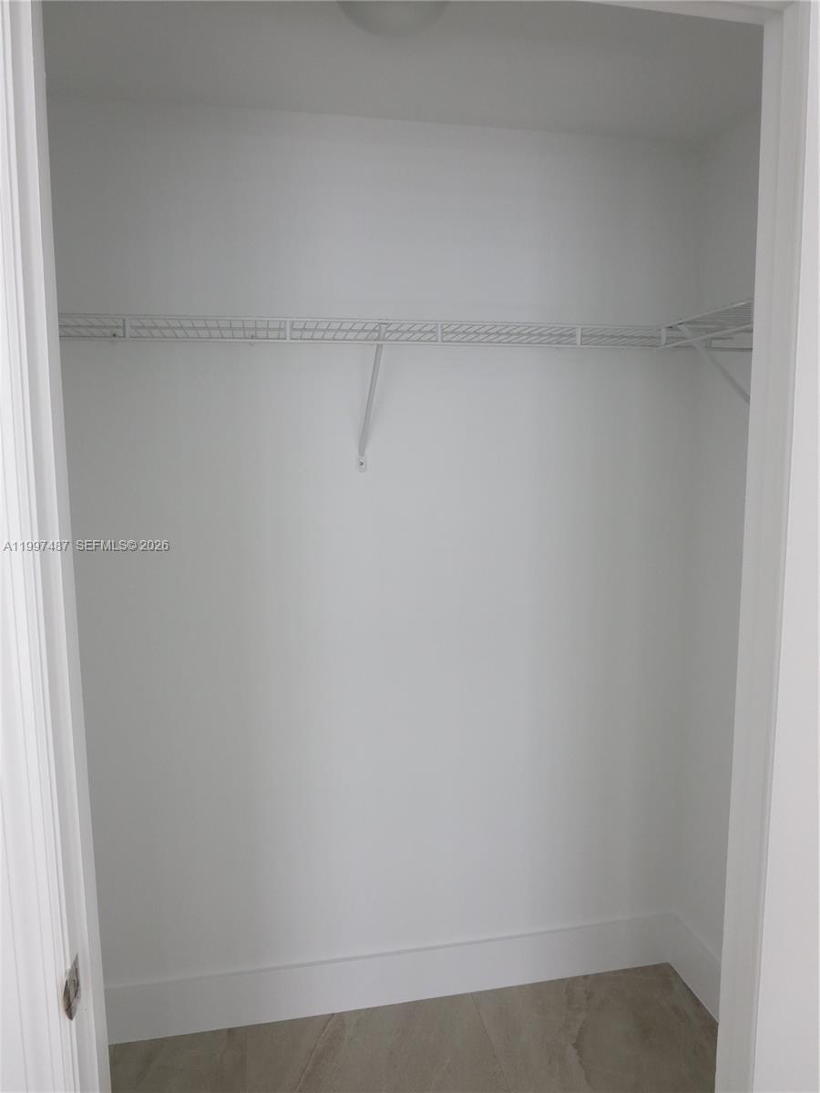 image 500 Brickell East13