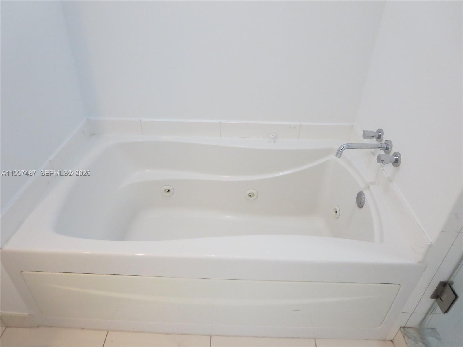 image 500 Brickell East16