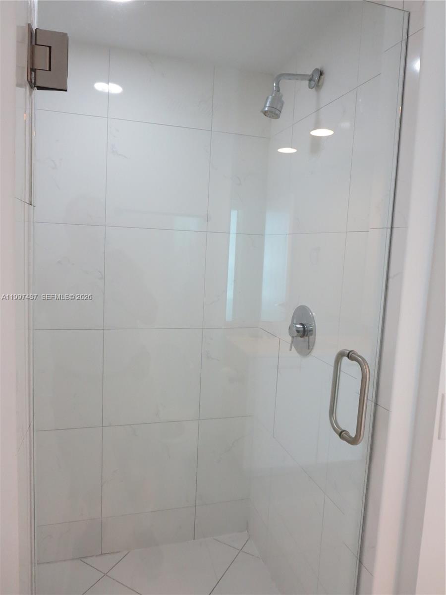 image 500 Brickell East18