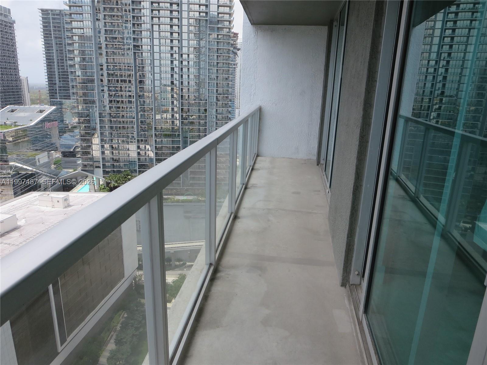 image 500 Brickell East19