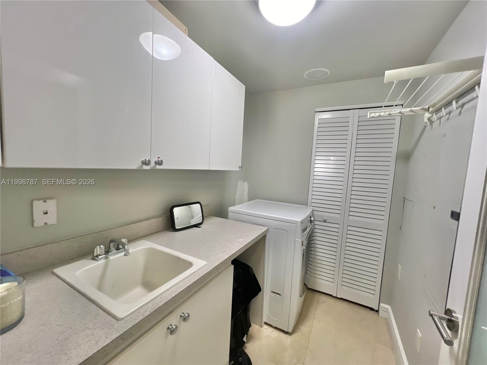 17875 Collins Ave #4305 Sunny Isles Beach, FL 33160