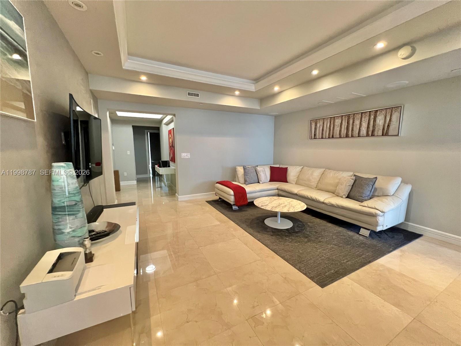 17875 Collins Ave #4305 Sunny Isles Beach, FL 33160
