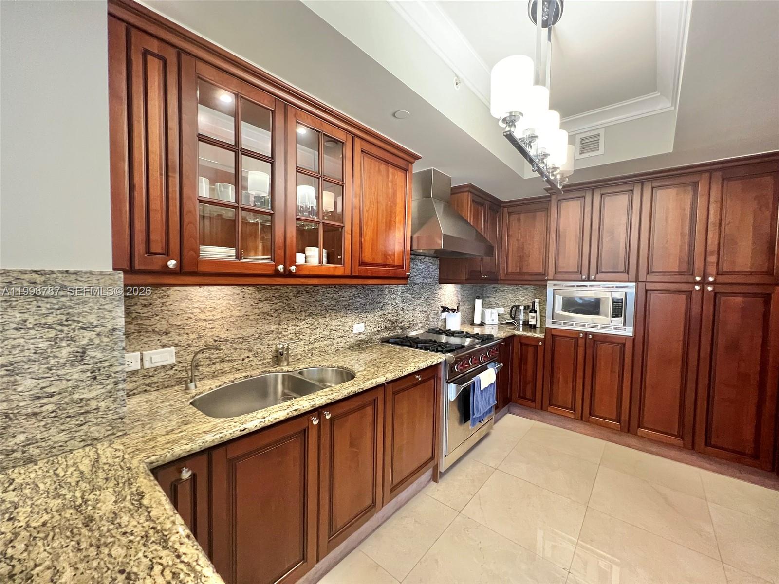17875 Collins Ave #4305 Sunny Isles Beach, FL 33160
