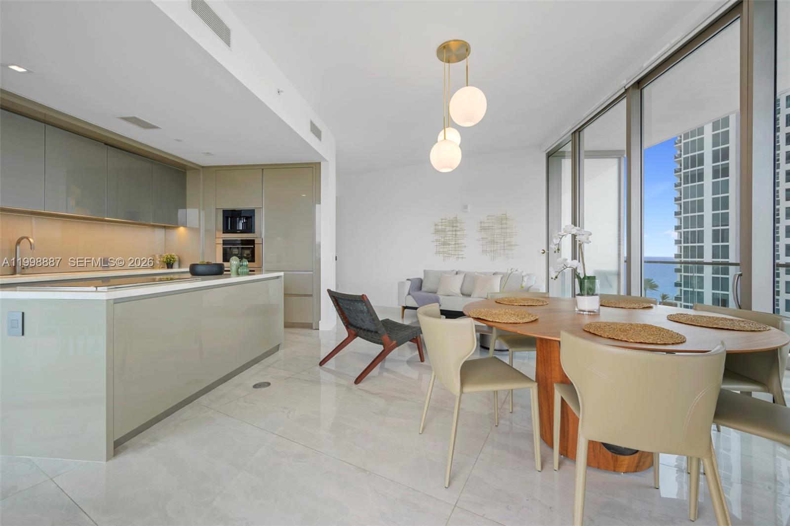 18975 Collins Ave #605 Sunny Isles Beach, FL 33160