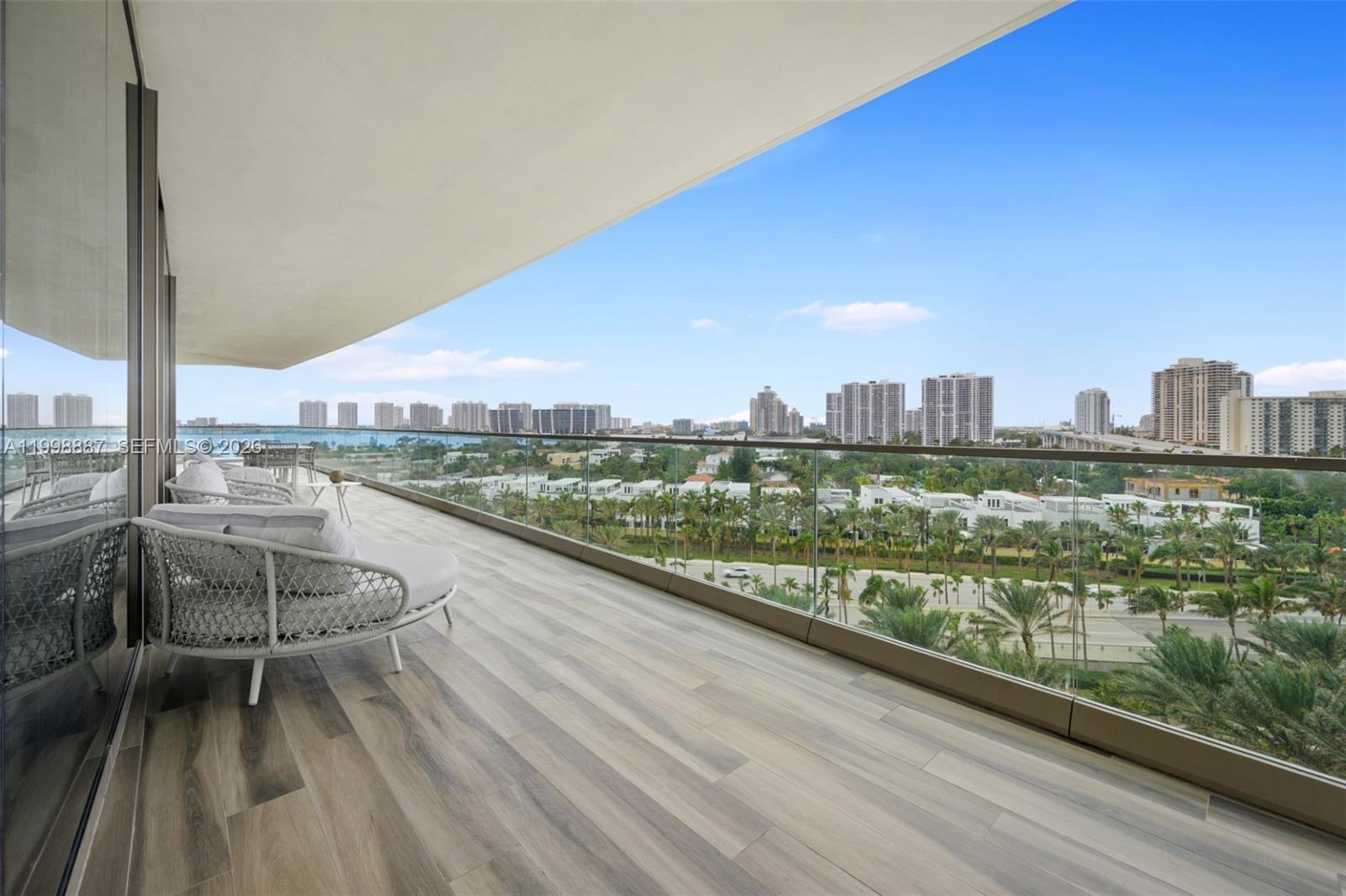 18975 Collins Ave #605 Sunny Isles Beach, FL 33160