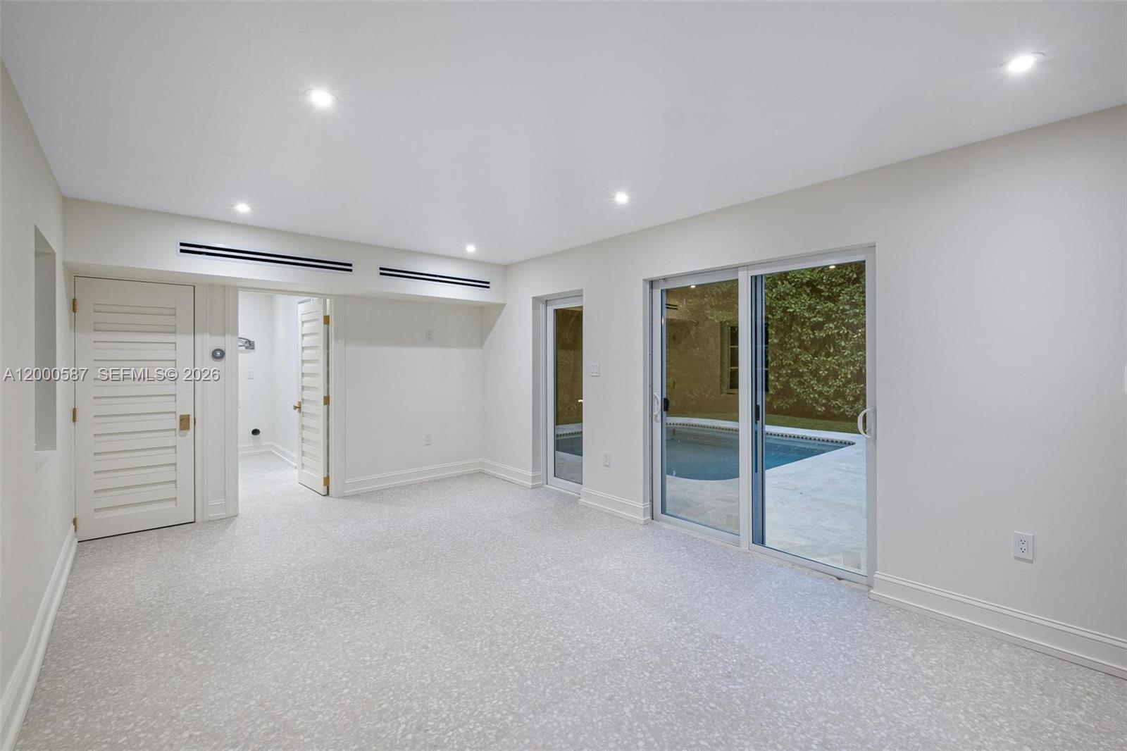 909 Roderigo Ave Coral Gables, FL 33134