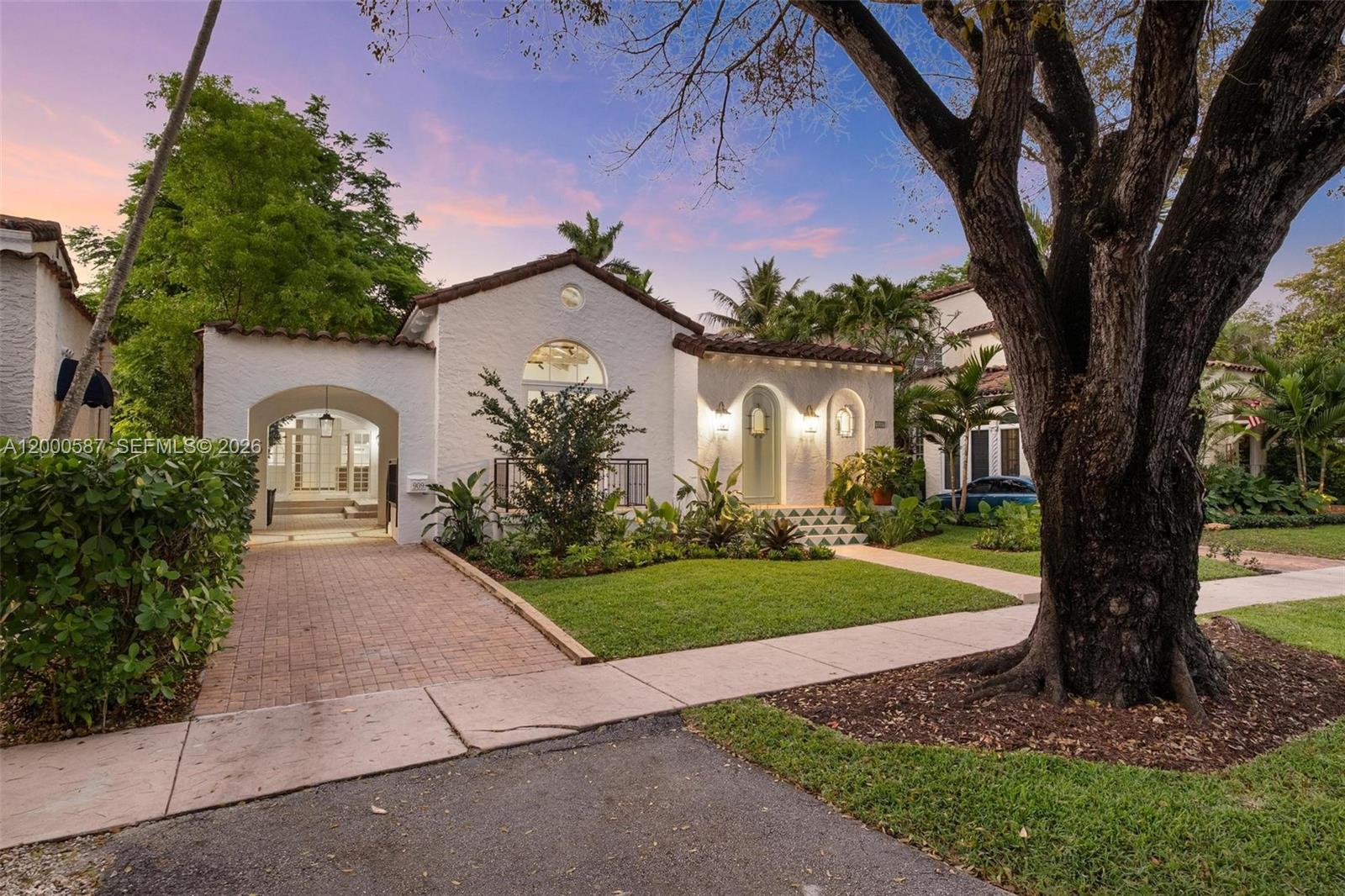 909 Roderigo Ave Coral Gables, FL 33134