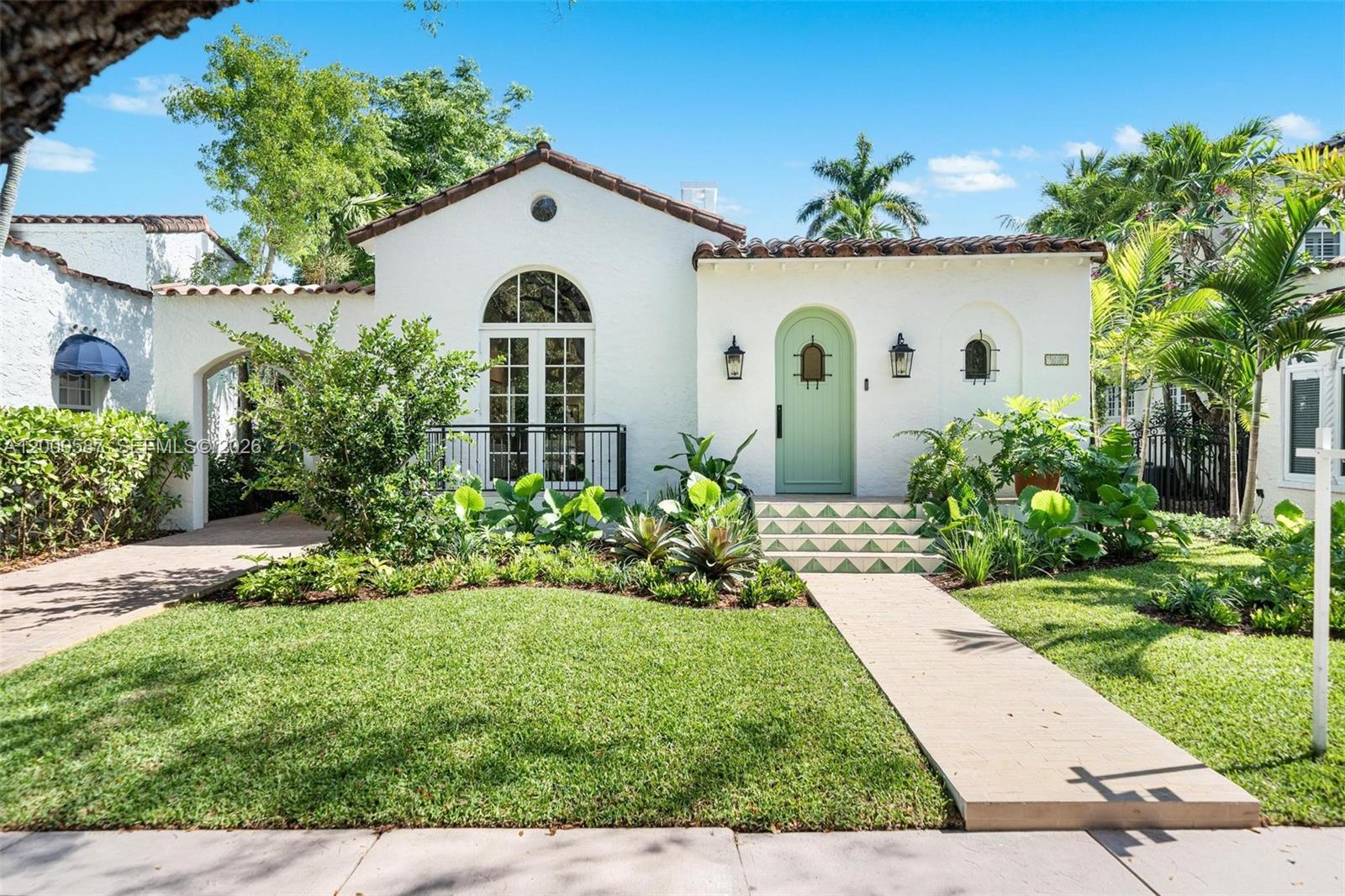 909 Roderigo Ave Coral Gables, FL 33134