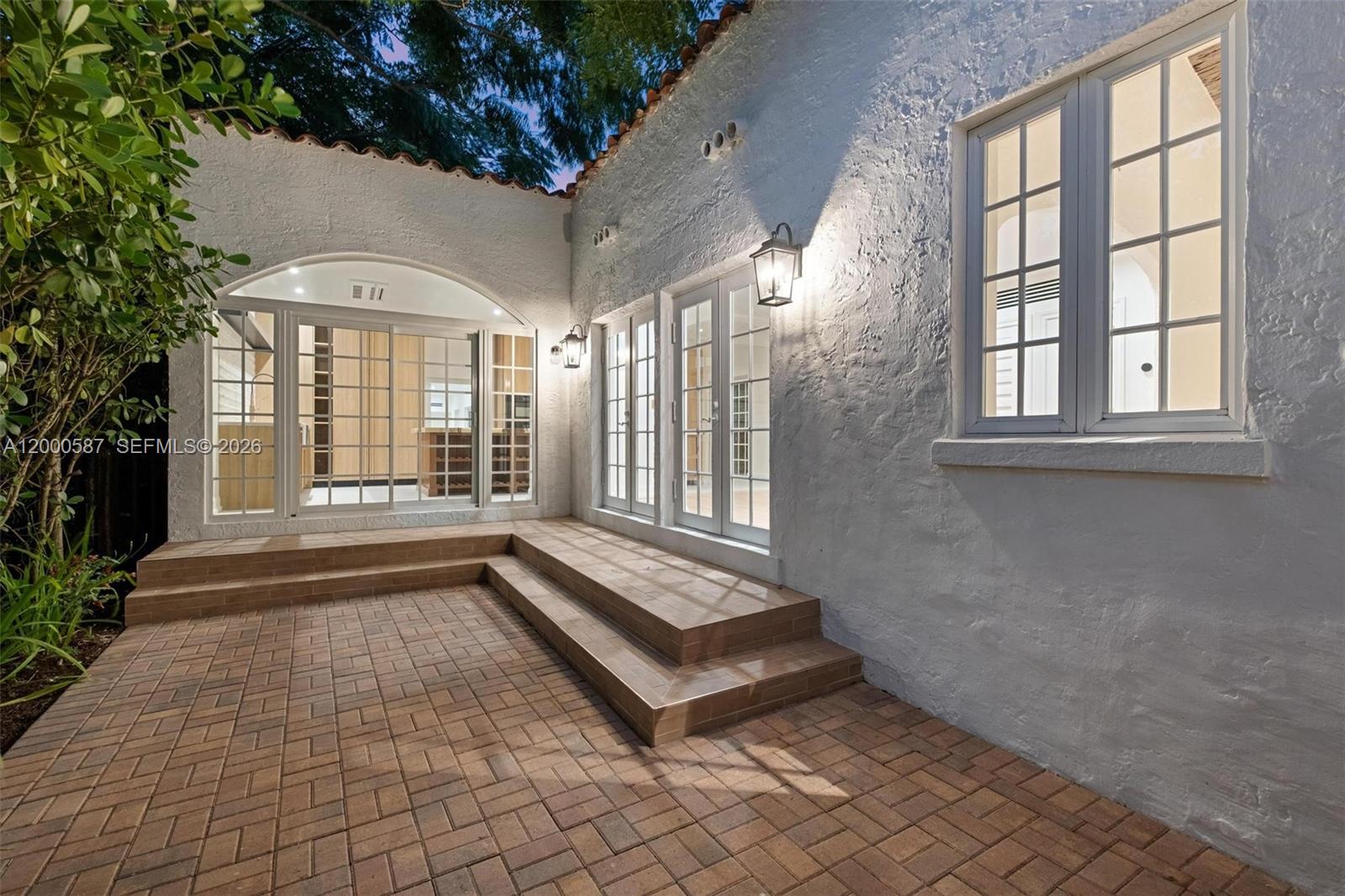 909 Roderigo Ave Coral Gables, FL 33134