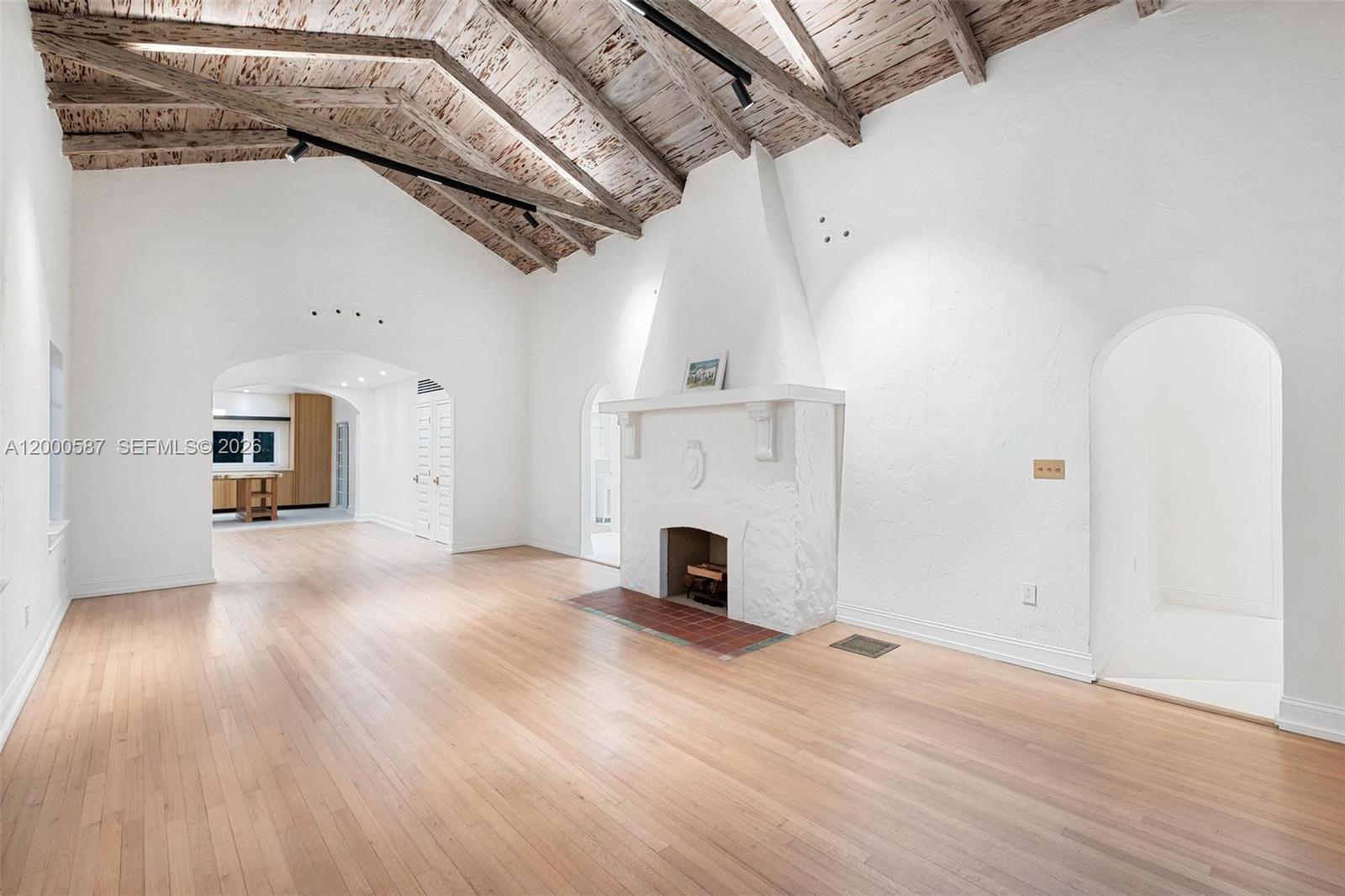 909 Roderigo Ave Coral Gables, FL 33134