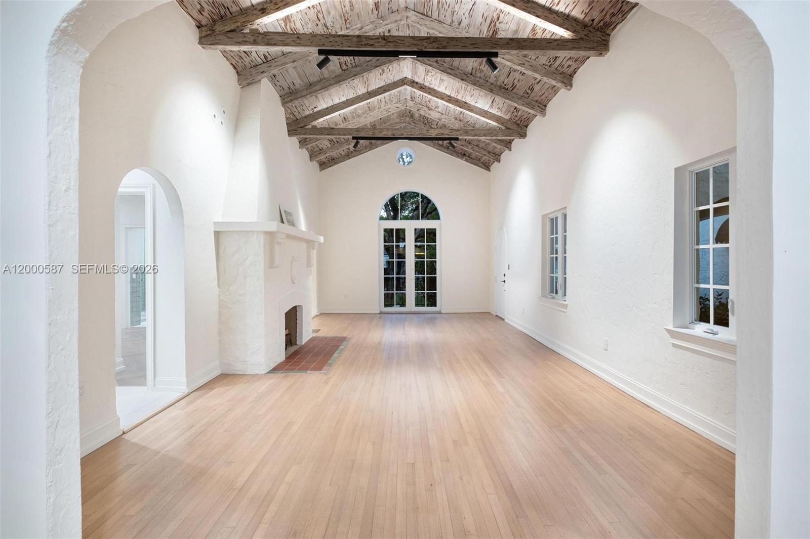 909 Roderigo Ave Coral Gables, FL 33134