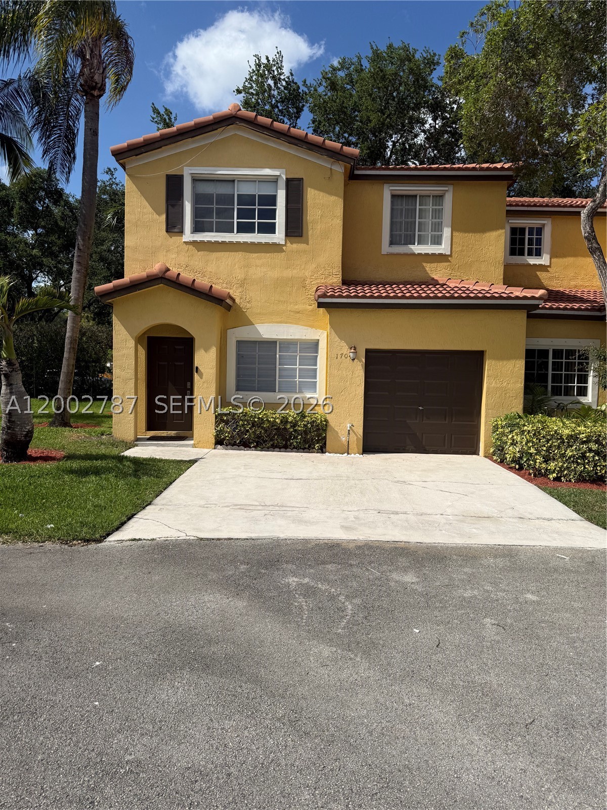 1704 SW 101st Ter