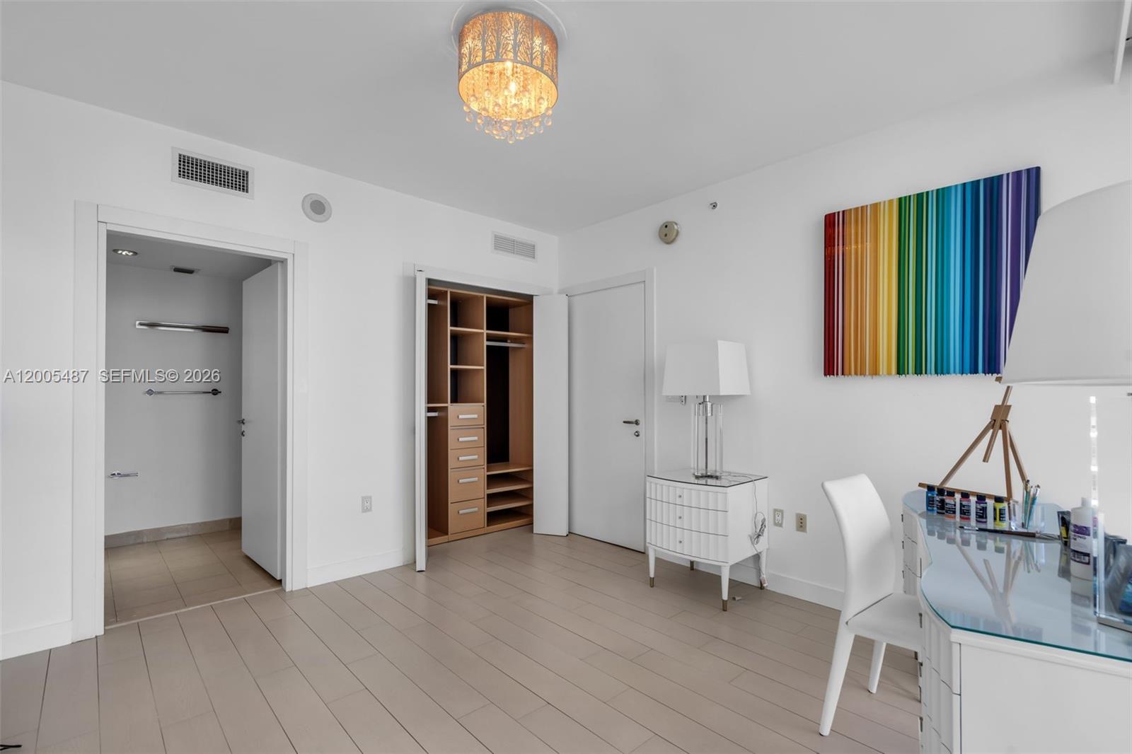 200 Biscayne Blvd Way #3407 Miami, FL 33131