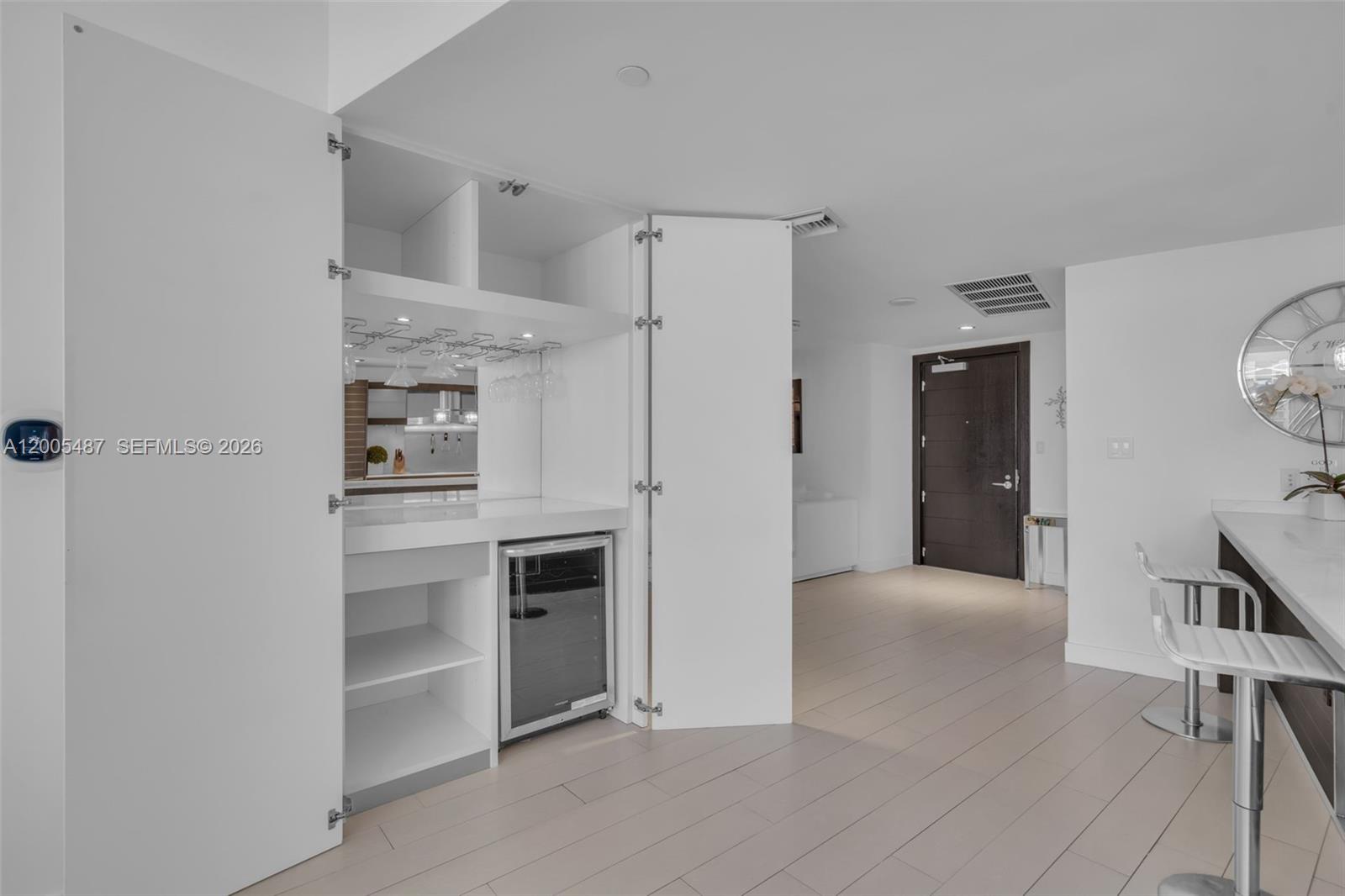 200 Biscayne Blvd Way #3407 Miami, FL 33131